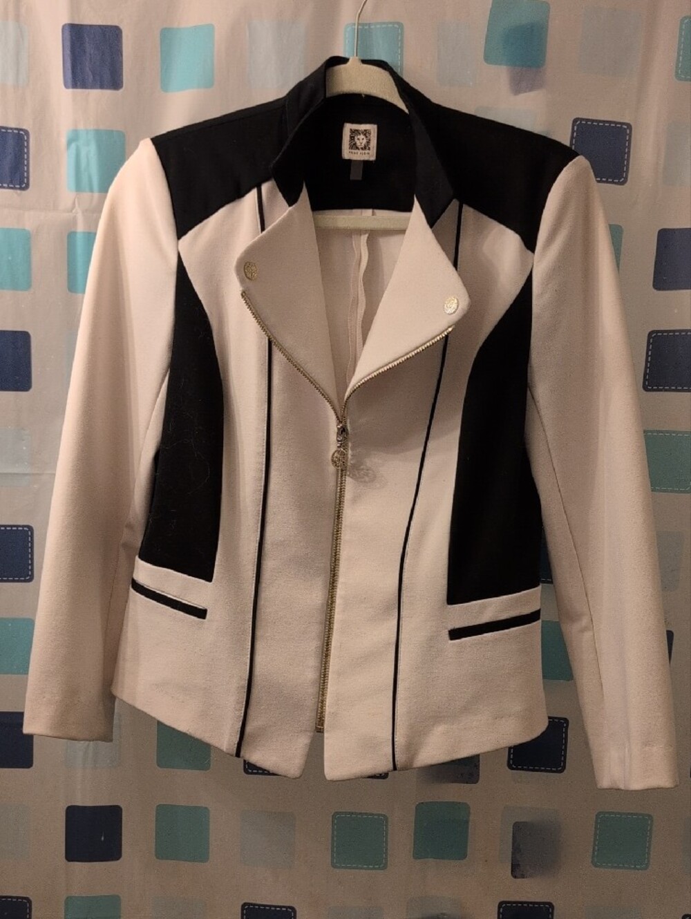 Anne Klein Black and White Contrast Zip-Front Blazer